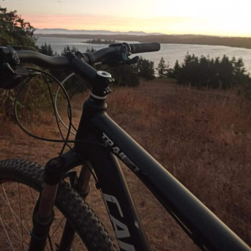 Top 10 Cycling Vacations | Sea Quest Kayak Tours Top 10 Cycling Vacations