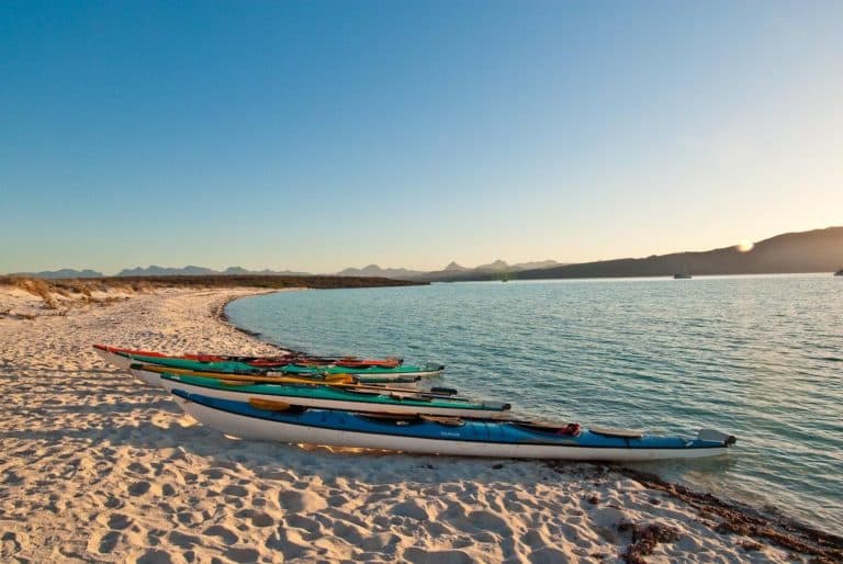 sea of cortez kayaking trips offer amazing beach stops